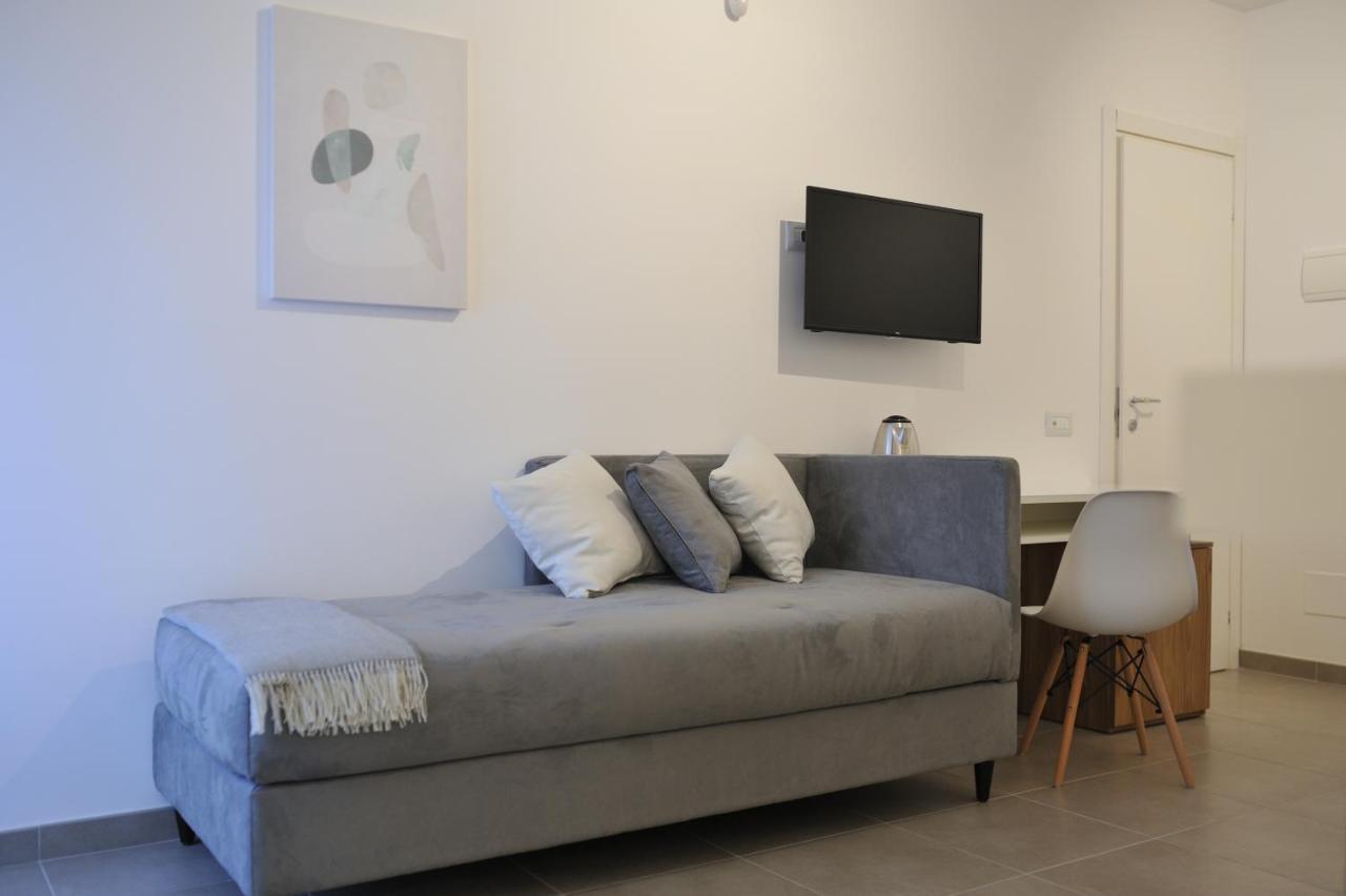 Blu In Blu Comfort Rooms Terrasini Exterior foto